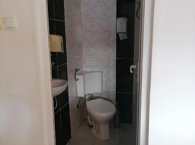 מלון сандим